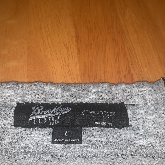 Brooklyn Cloth Jogger - Picture 4 of 6